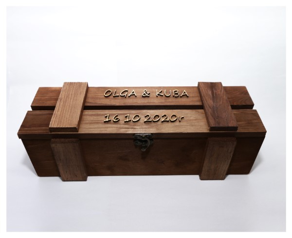 skrzynka drewniana na wino