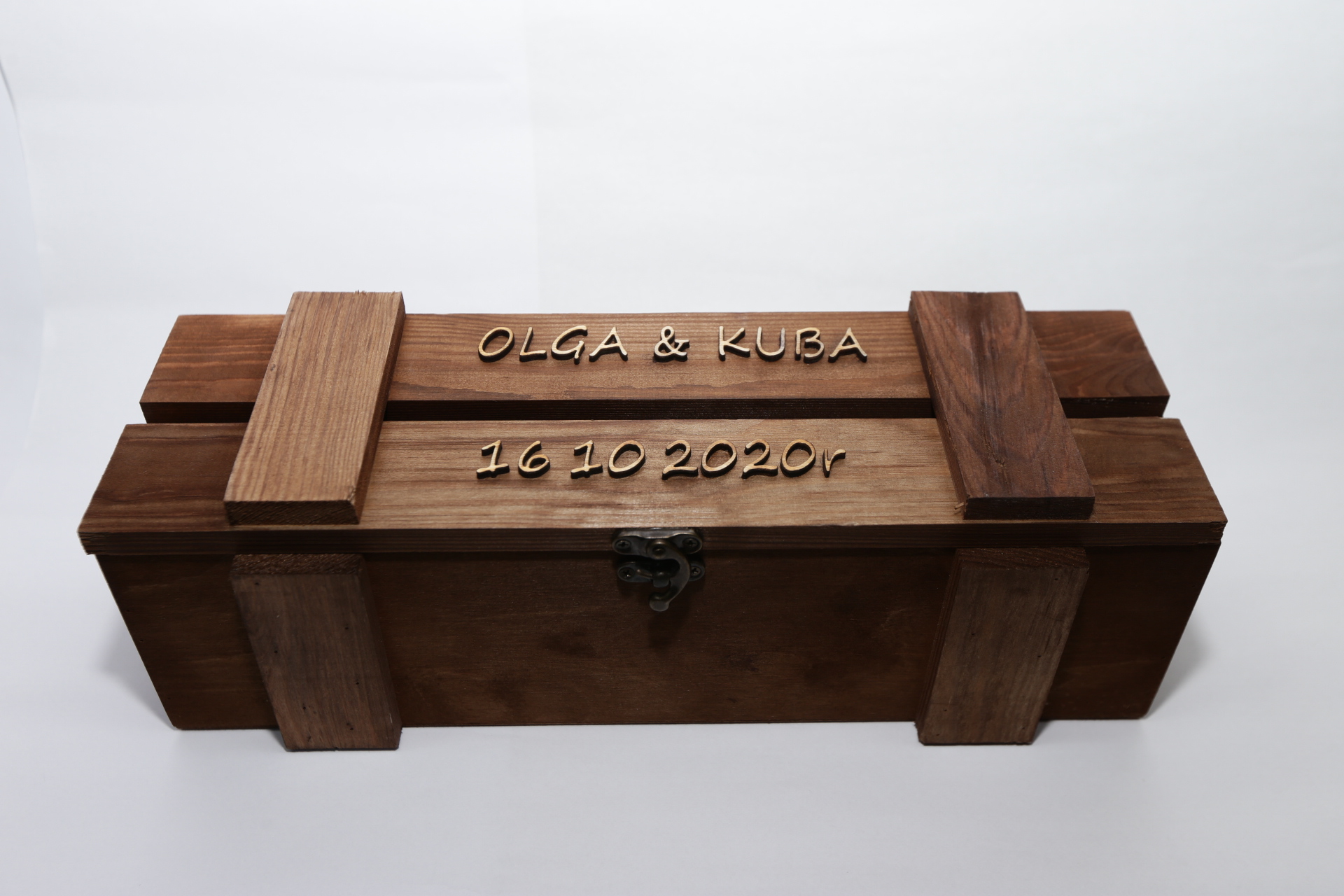 skrzynka drewniana na wino